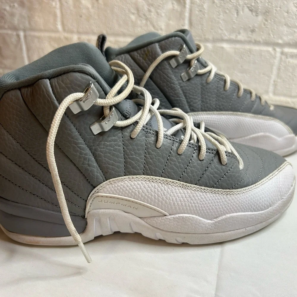 Air Jordan 12 Retro Stealth Tennis Shoes 2022 Size 5.5 153265 015